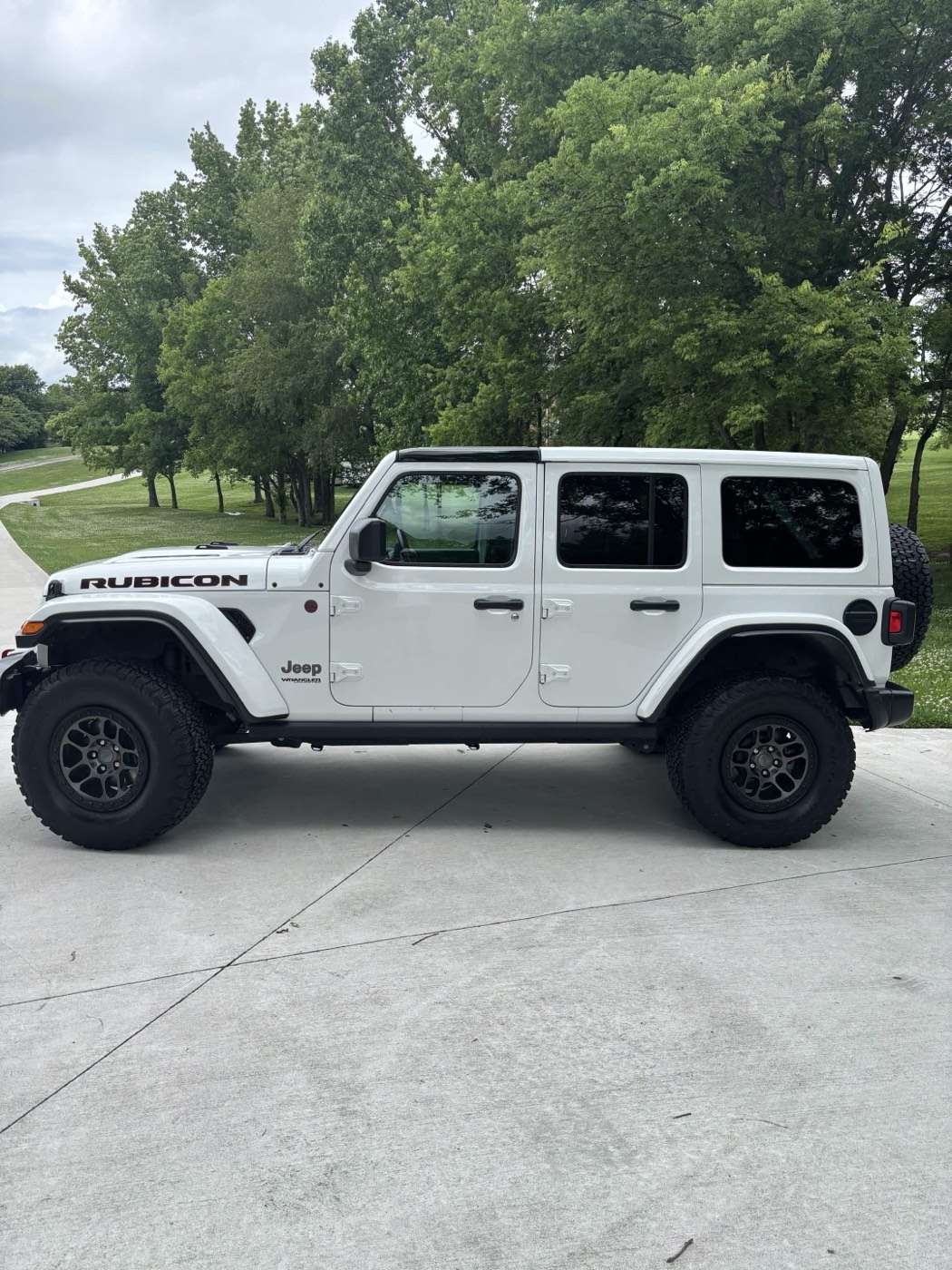 White Jeep Wrangler Rubicon cleaned and detailed inside and out by JDM Detailing